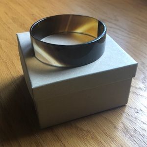 NWOT genuine waterbuffalo horn bracelet 3/4” width
